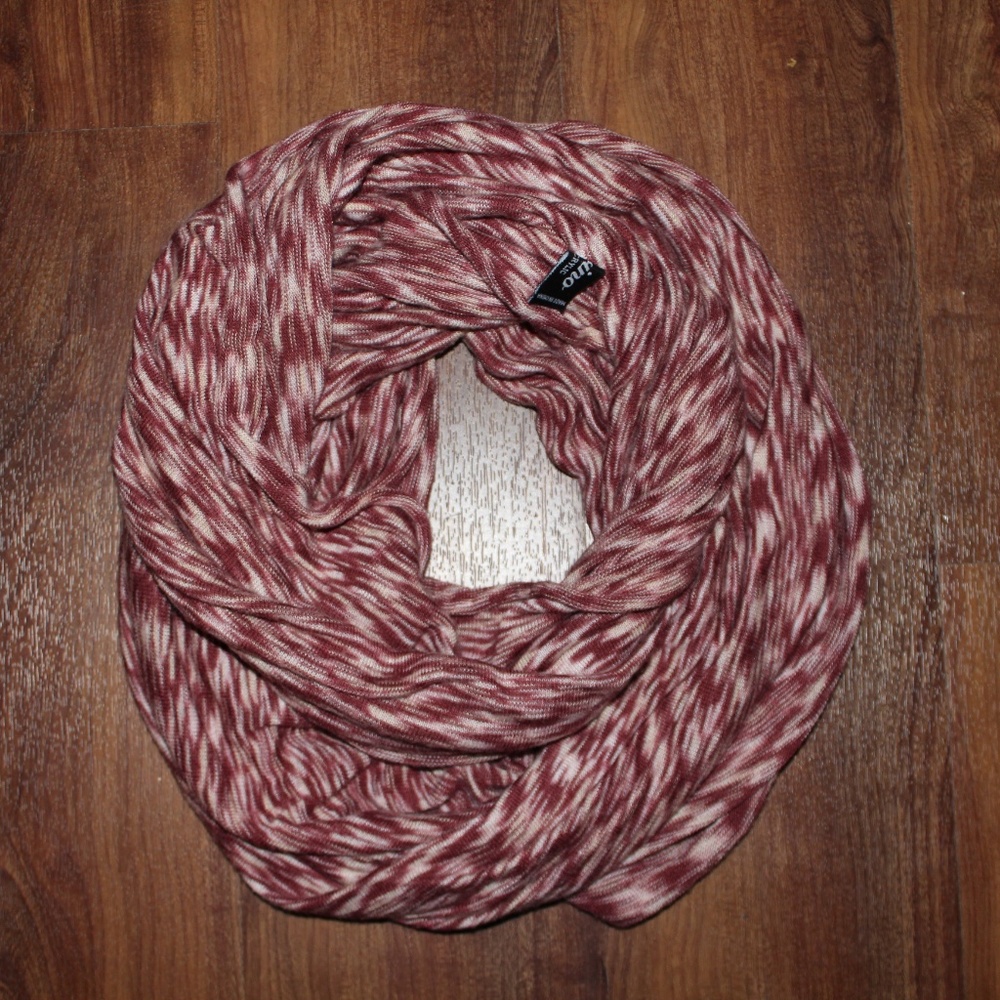 Infinity Scarf Women’s Burgundy / White
